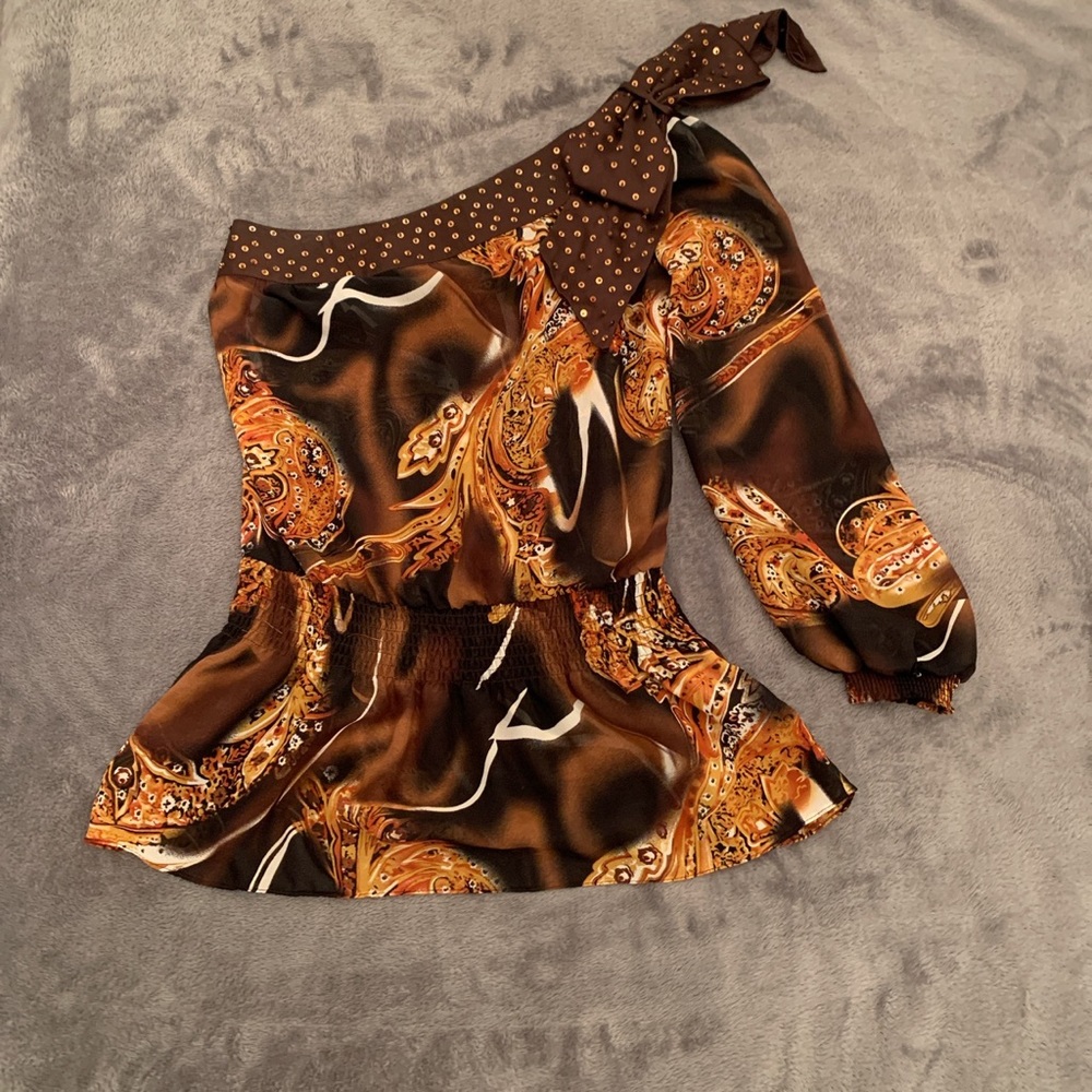 One Shoulder Top with Bow Accent